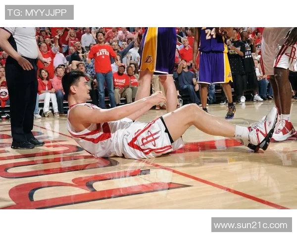 姚明在美国的美食之旅探索多元文化的味蕾体验与人生感悟 姚明在美国的美食之旅探索多元文化的味蕾体验与人生感悟