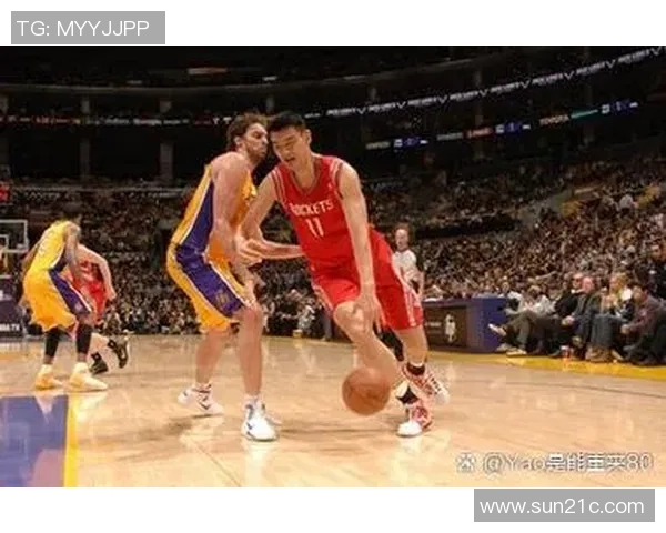 姚明独特造型展现时尚魅力引领潮流风尚的全新尝试