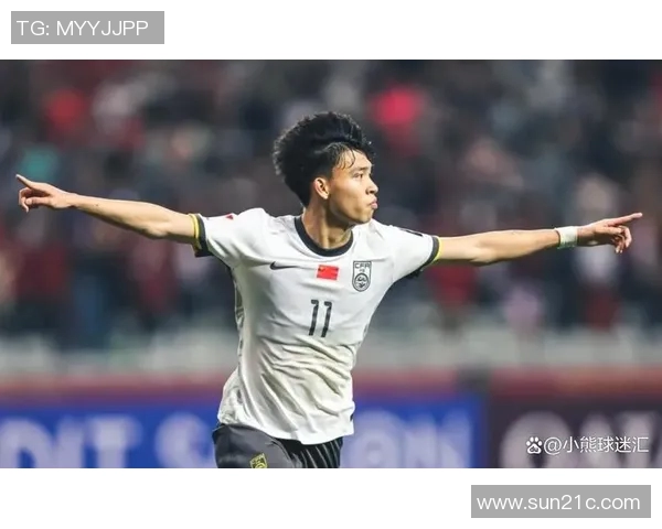 足球明星的光环背后隐藏的辛酸与挑战是否值得追求 足球明星的光环背后隐藏的辛酸与挑战是否值得追求